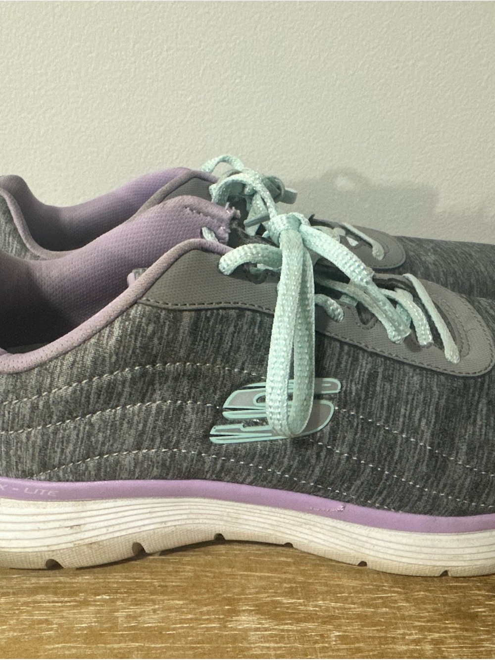 Skechers Gray Athletic Sneakers with Lavender Lining and Mint Details